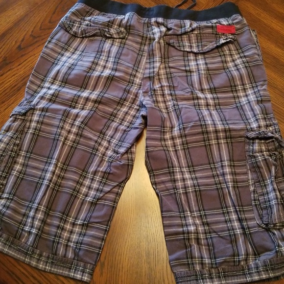 Cargo shorts - Picture 2 of 4